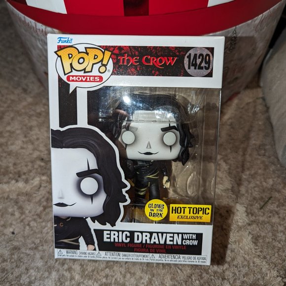 Funko Pop! #1429 Eric Draven The Crow - Glow In The Dark Hot Topic Exclusive! - Picture 2 of 8